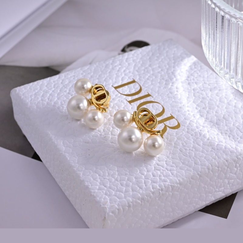 ch**an D*or earrings